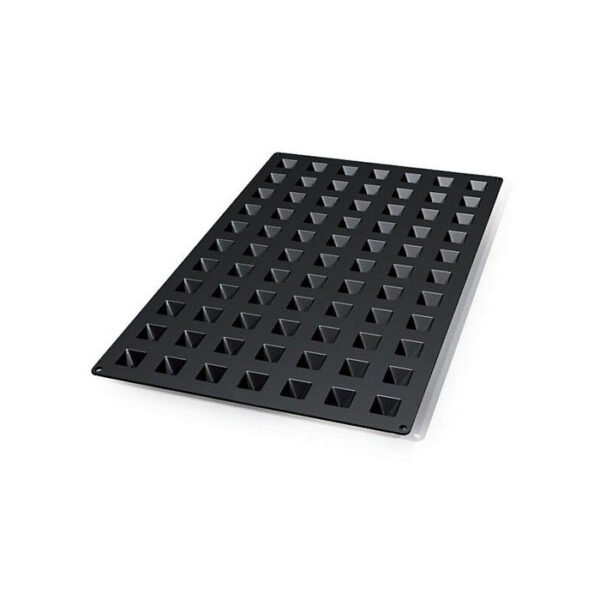 SQ046 - MOULE EN SILICONE 77 MINI PYRAMIDE MM 28X 28 MM H 25 MM